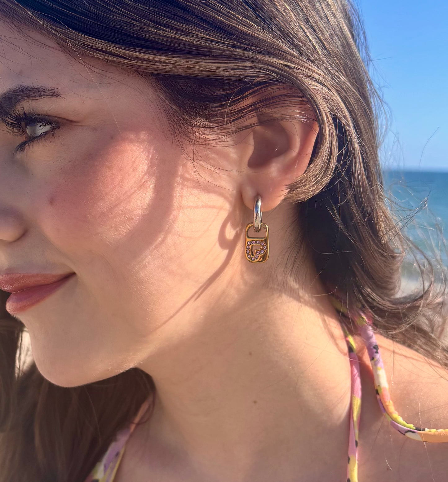 Mila Hoops